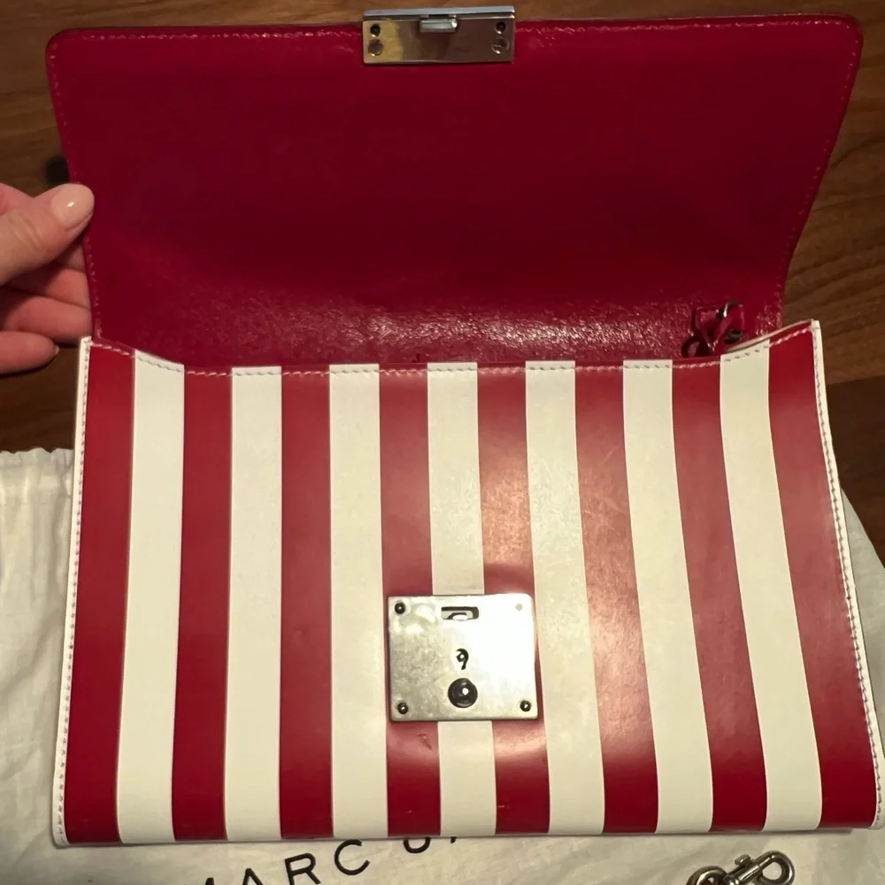 Marc Jacobs clutch - Picture 9 of 11